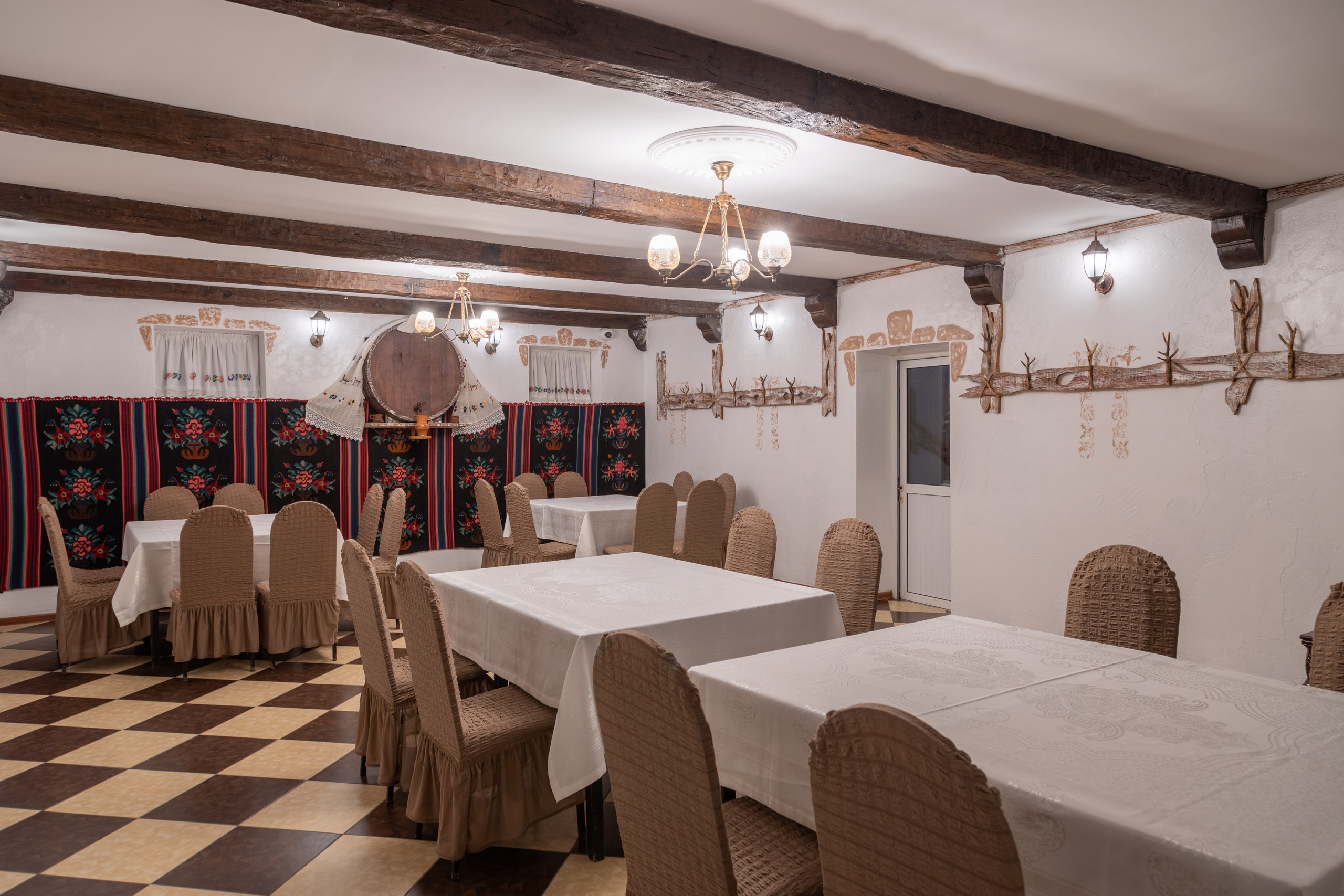 What events is the hall suitable for
